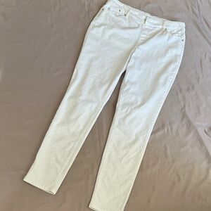 Chicos White Jeggings